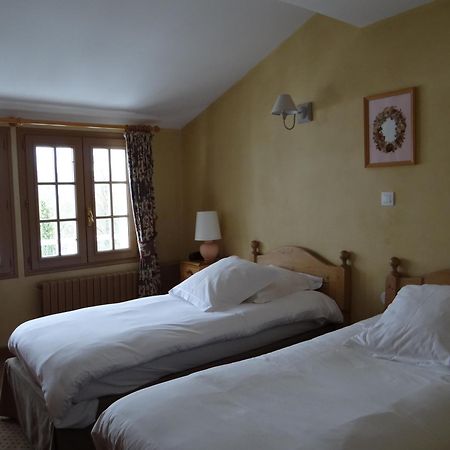 Auberge Des Chasseurs Échenevex Szoba fotó