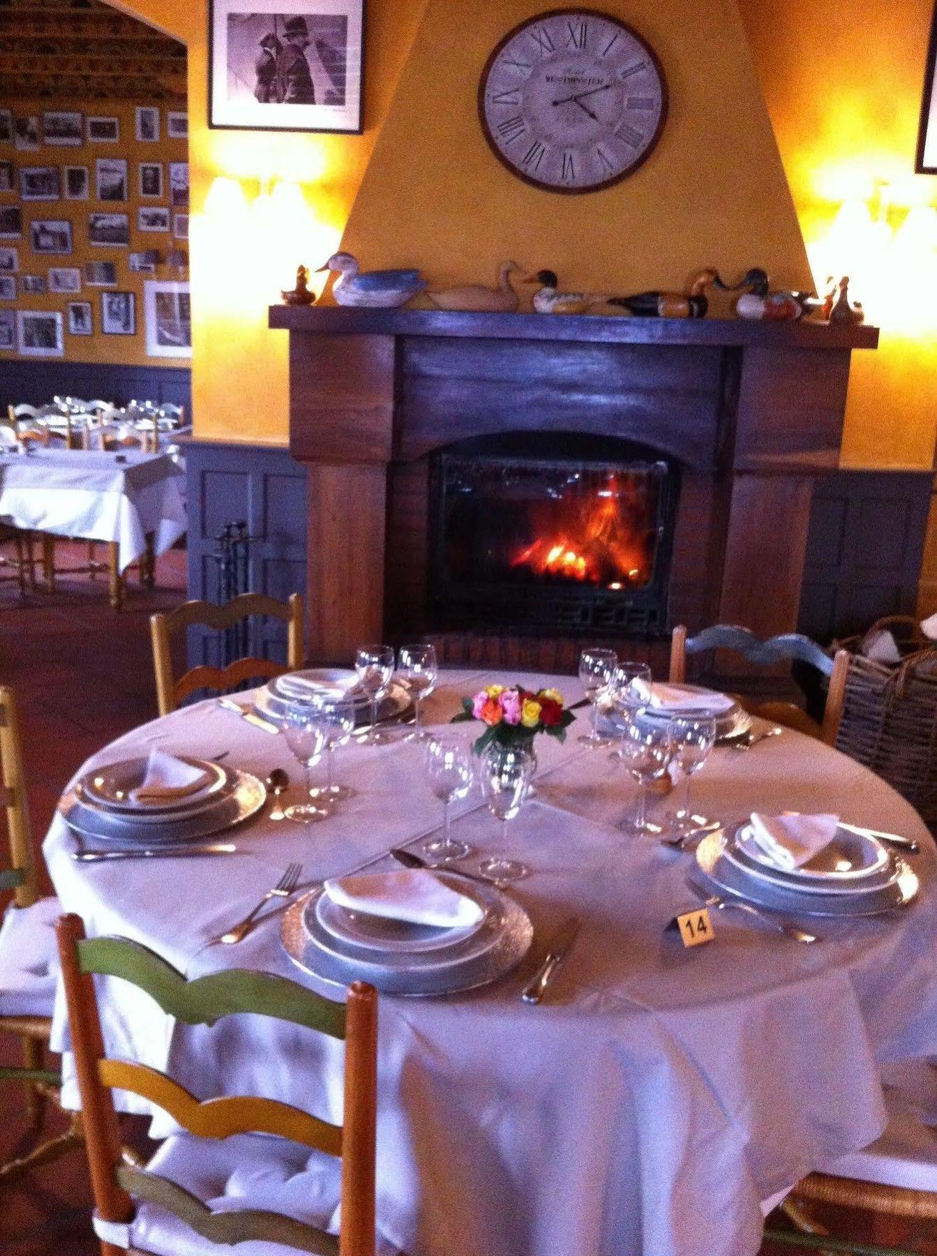 Auberge Des Chasseurs Échenevex Kültér fotó